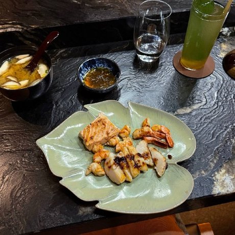 Ребята из Sasha foodie сходили в Ima и первыми распробовали новый теппан-сет от шефа Игоря Ли. Спойлер: будет очень вкусно, читайте, что именно они заказывали.