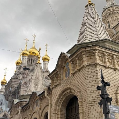 Ребята с канала «В Питере есть» (@spb_rest) сходили в «ГРОШИКИ» — кафе при храме — и вернулись с пирожками, сбитнем и полным умиротворением. Дальше — подробный рассказ, читайте и решайте, стоит ли бежать за этой атмосферой.