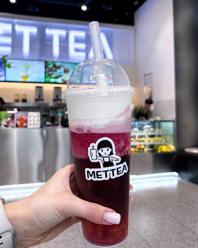 Блогер Саша foodie (@sashafoodie) заглянула в стильную чайную Mettea на Никольской. Что она там попробовала и стоит ли повторять? Забирайте обзор!