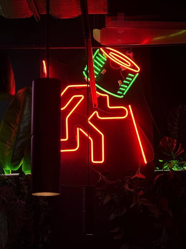 Ребята из @eatmoskva заглянули в Gorilla by БАСТА, чтобы протестировать коллаборационное меню с японским акцентом. Читайте, что из этого вышло!