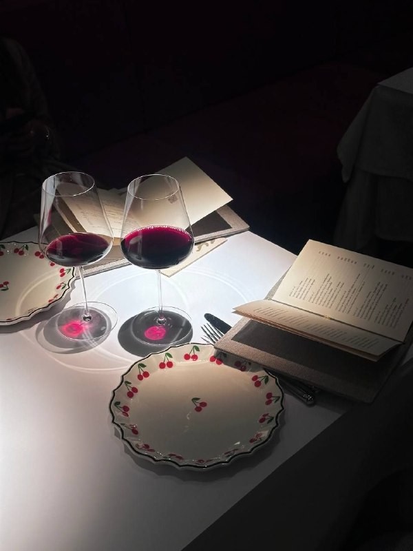 Автор @eatmoskva сходил в грузинский ресторан Veriko и принёс отчёт 🍴 Хотите узнать, что он попробовал и сколько оставил в кассе? Тогда читайте обзор!