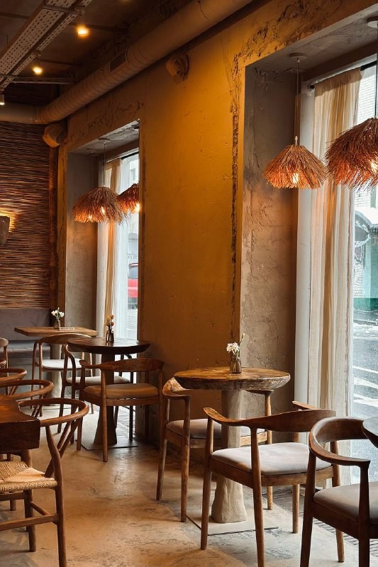 Ребята из coffeeinmoscow с самого утра заглянули в новое кафе Finch на Цветном бульваре. Они протестировали завтраки, кофе и даже получили бокал игристого! Читайте, что из этого вышло.