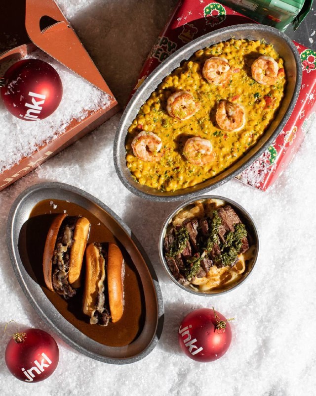 Ребята из @instafoodpassion замерзли от предстоящих морозов и отправились в JNKL за порцией тепла. А там как раз запустили сезонное меню Holiday Treats! Давайте посмотрим, что из этого вышло.