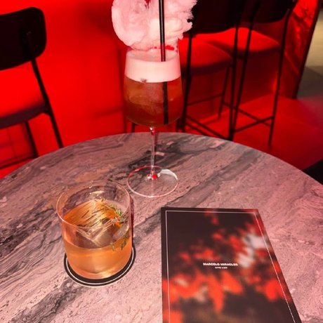 Авторка телеграм-канала eatmoskva отправилась в Marcelo Miracles — из бара попала в shop&bar с французским стрит-фудом и обновлённым меню. Узнайте, что она выбрала и чем там кормят.