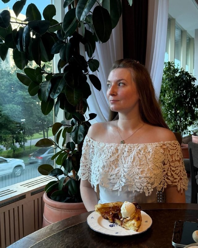 Лиза из телеграм-канала «Лиза, давай сходим» (@liza_davay_shodim) сходила в итальянский ресторан Mosca на юго-западе Москвы и осталась в восторге. Она рассказывает о блюдах с ценами и делится впечатлениями. Давайте заглянем в её обзор!